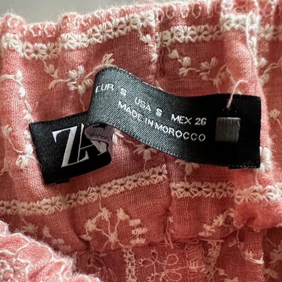 Zara Pink Embroidered Shorts - Size Small - Picture 5 of 5